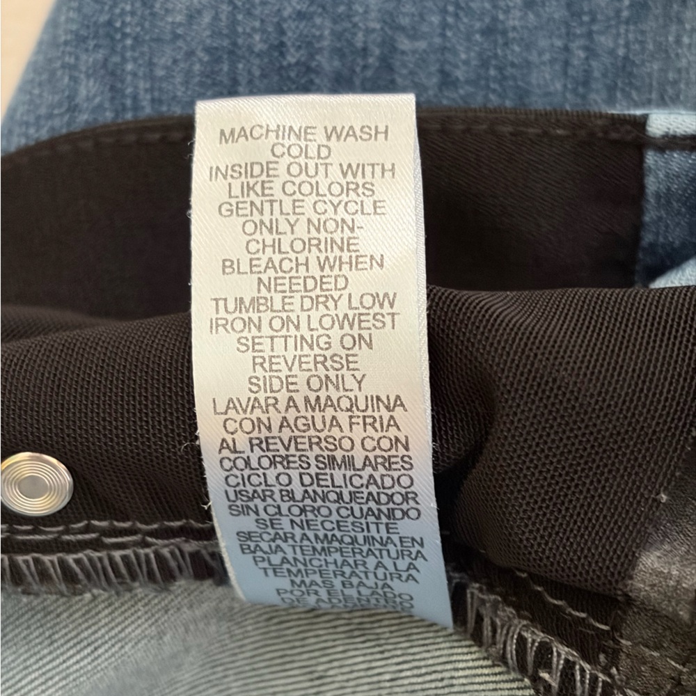 Democracy Ab Solution Girlfriend Straight Jeans - Picture 5 of 14